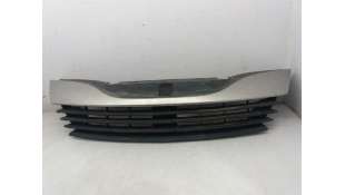 REJILLA DELANTERA RENAULT LAGUNA II (2001-2007) 1.9 DCI (BG08, BG0G) 120CV 1870CC - L. 2658058 / 8200390126